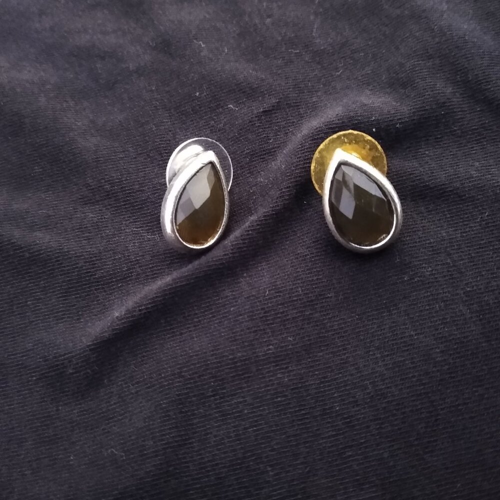 Earring Set - Picture 3 of 4
